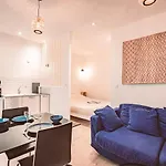Socotra - Logement Climatise En Centre-Ville